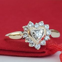 ⛔️ RESERVED ⛔️ 10k Size 7.25 Lovely Solid Yellow Gold Heart-Shaped Diamond Ring!/ Anillo de Oro con Diamantes! 👌🎁