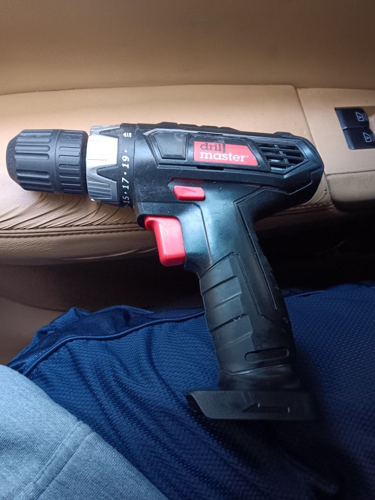 Drill Master 18v Cordless Drill.driver