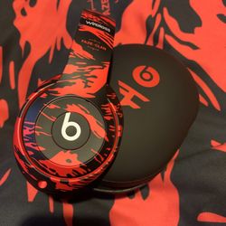 Beats x FaZe Clan Studio3 Wireless Headphones $300