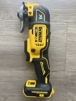 DEWALT 20V MAX XR Cordless Brushless 3-Speed Oscillating Multi Tool (Tool Only