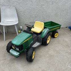 On Hold- Peg Perego John Deere 6V Power Pull Tractor Green Trailer