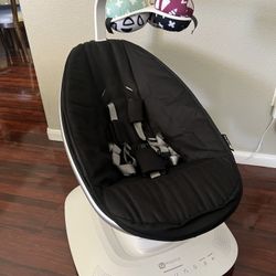 4moms MamaRoo Multi-Motion Baby Swing