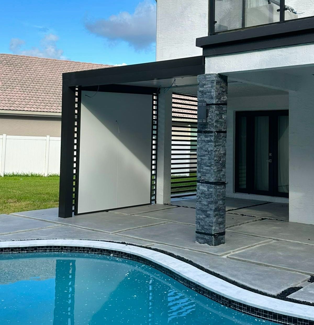 Pergola Insulated Porch & Screen.