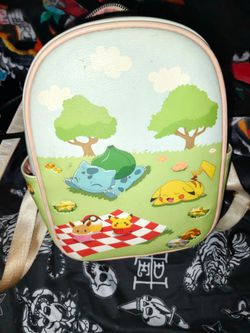 Pokemon Loungefly
