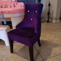 Small Child Purple Velour Chair 