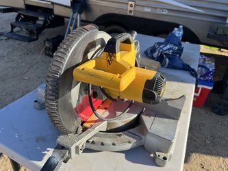 Dewalt 12“ saw