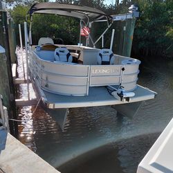 Pontoon Boat