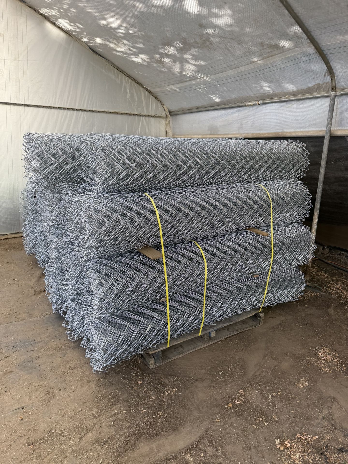 New Chain Link Fence 6x50 Feet Each Roll 11.5g