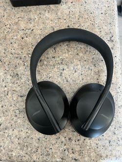 Bose NC700 Bluetooth Wireless Noise Cancelling Over-Ear Headphones Black Used