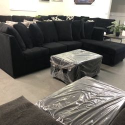 Black Sectional Soft Fabric !!new In Stock 