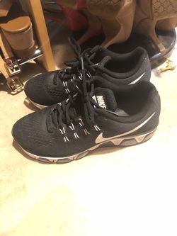 Nike shoes 👟 size 61/2