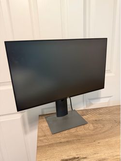 UltraSharp 24-Inch FHD 1080p Screen Led-Lit Monitor (DELL-U2419H)