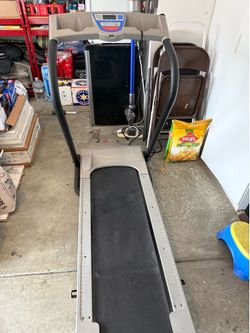 Free Treadmill – Weslo Cadence 55 (Must Pick Up)