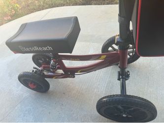 Knee scooter • recovering from injury, lower leg •foot •ankle •heel. Extra large size for heavier person up to 350 pounds ! brand new.