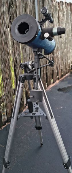 Tasco Reflector Telescope on Aluminum Tripod