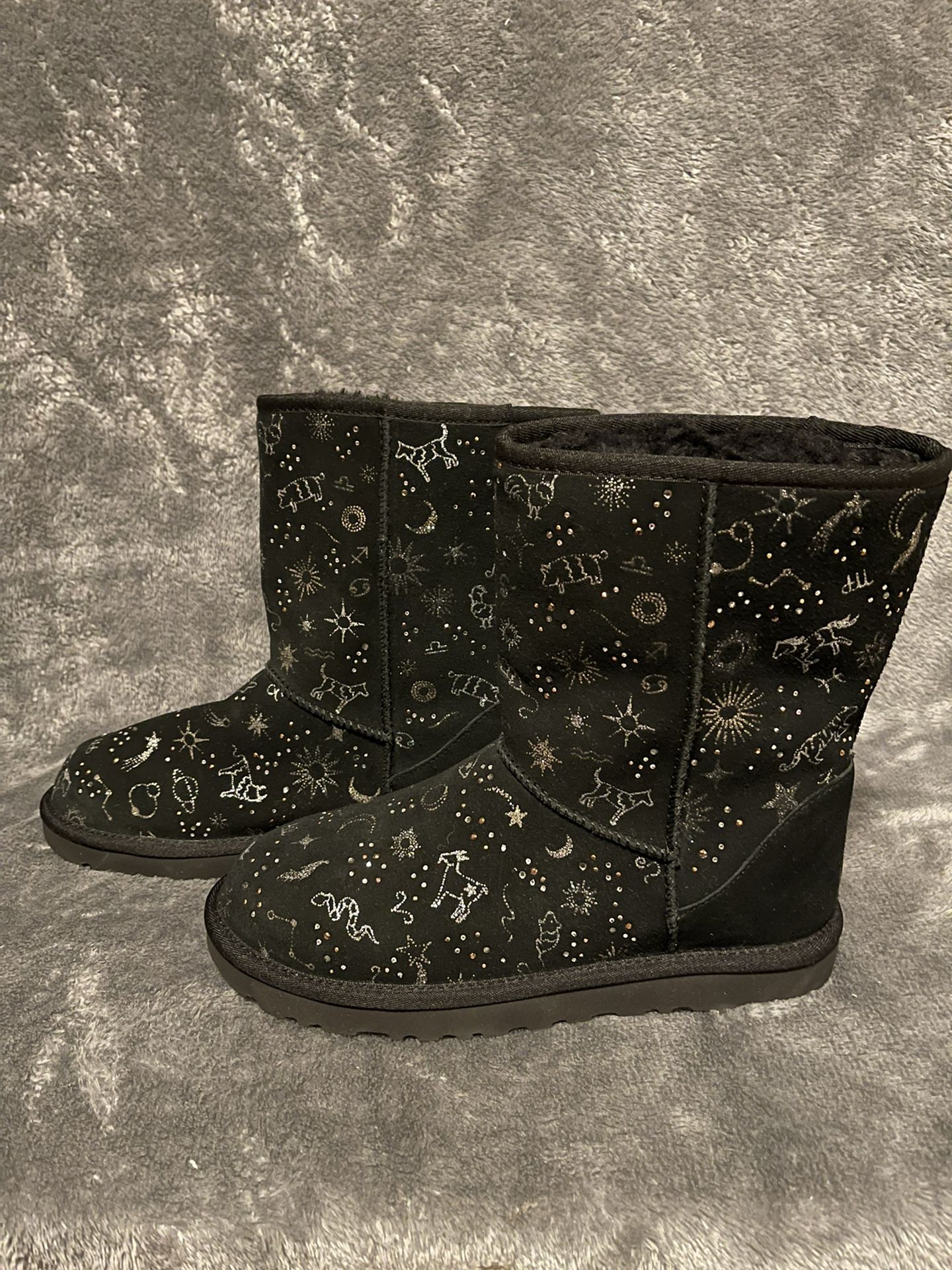 UGG Classic Zodiac Black Boot 🔥 Size 9