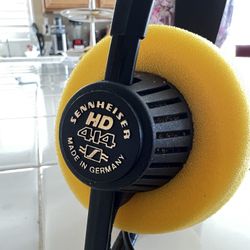 Sennheiser HD414 Headphones Vintage world's first open-type headphones Working