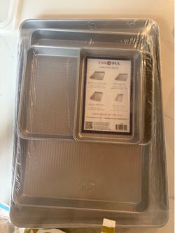BRAND NEW 4 Peace Sheet Pan Set BRAND NEW