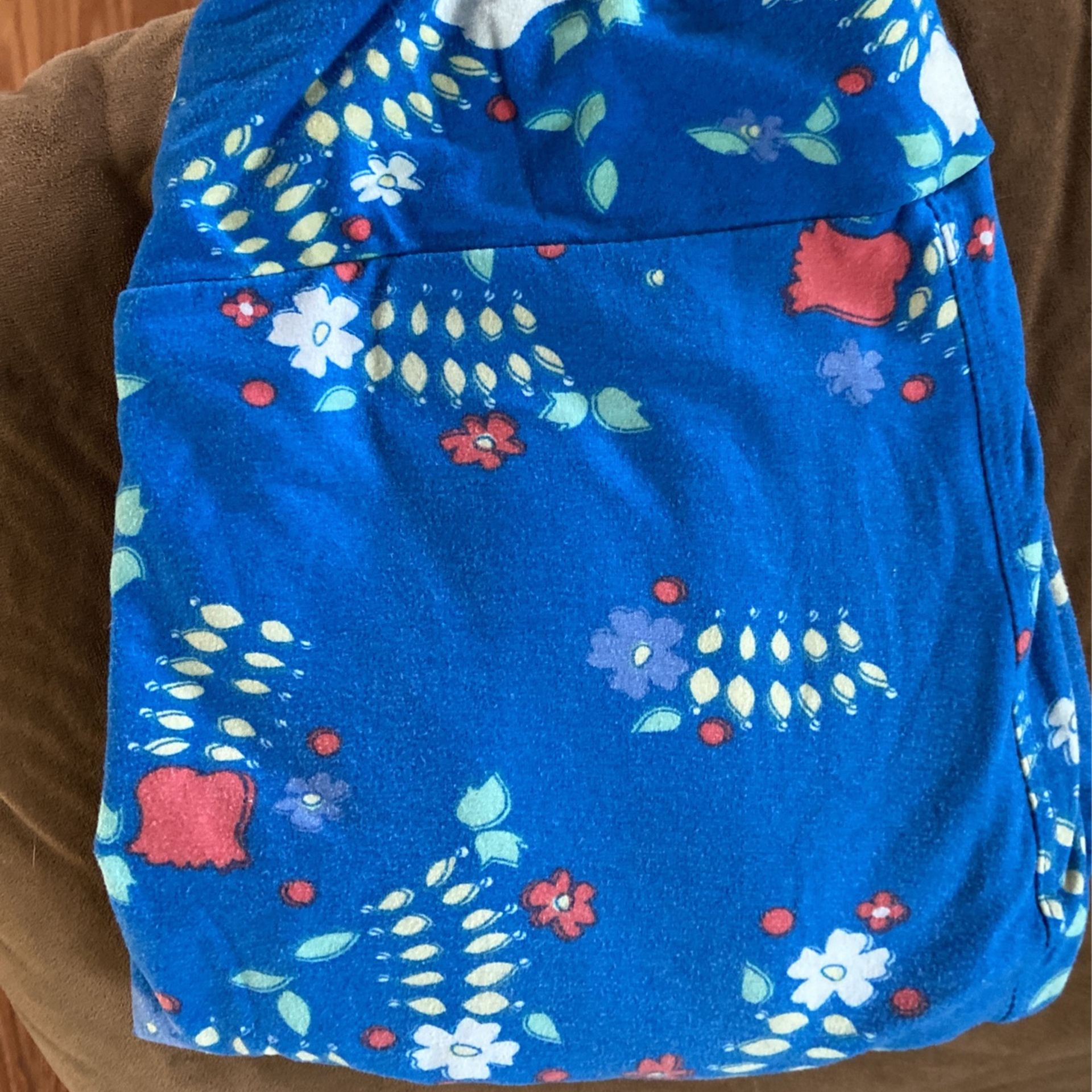 Lularoe Leggings One Size Many Patterns!