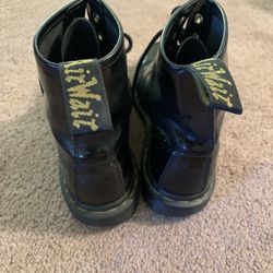 Dr Martens Boots Size 8 MENS 