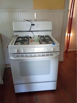 stove for sell, moving and need to get rid of it