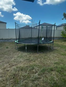 14’ Trampoline