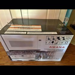 AMANA Microwave 