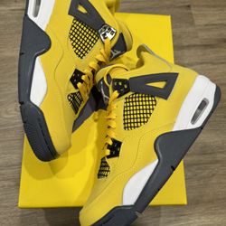 Jordan 4 Lightnings (GS)