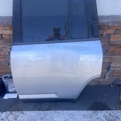 2016 Jeep Compass Rear Door
