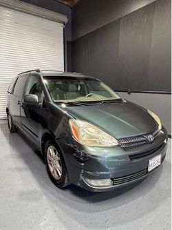 2005 Toyota Sienna