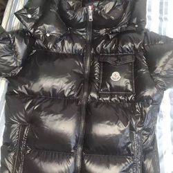 Moncler Montbeliard Size 5