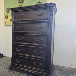 Tall Dresser/chest Of Drawers 