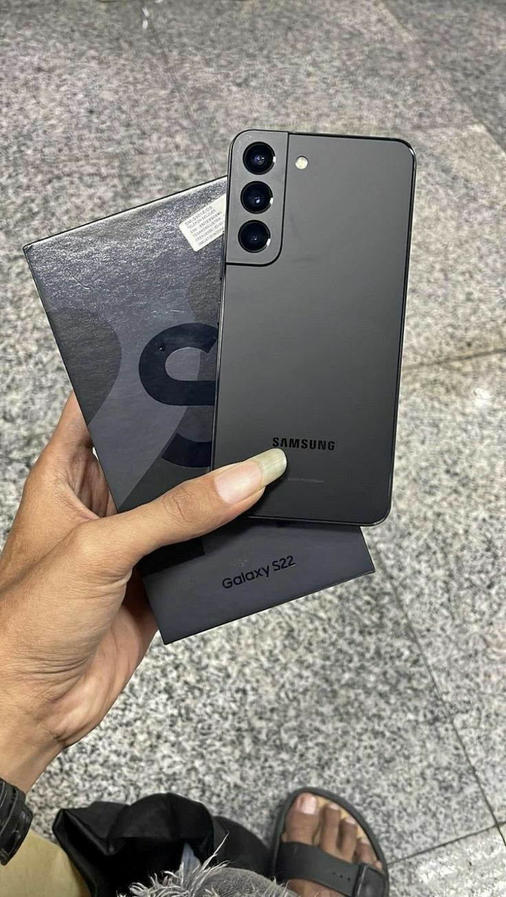 Samsung Galaxy S22 + 5g 128gb   UNLOCKED  - NO CREDIT CHECK $1 DOWN PAYMENT OPTION  3 Months Warranty * 30 Days Return *