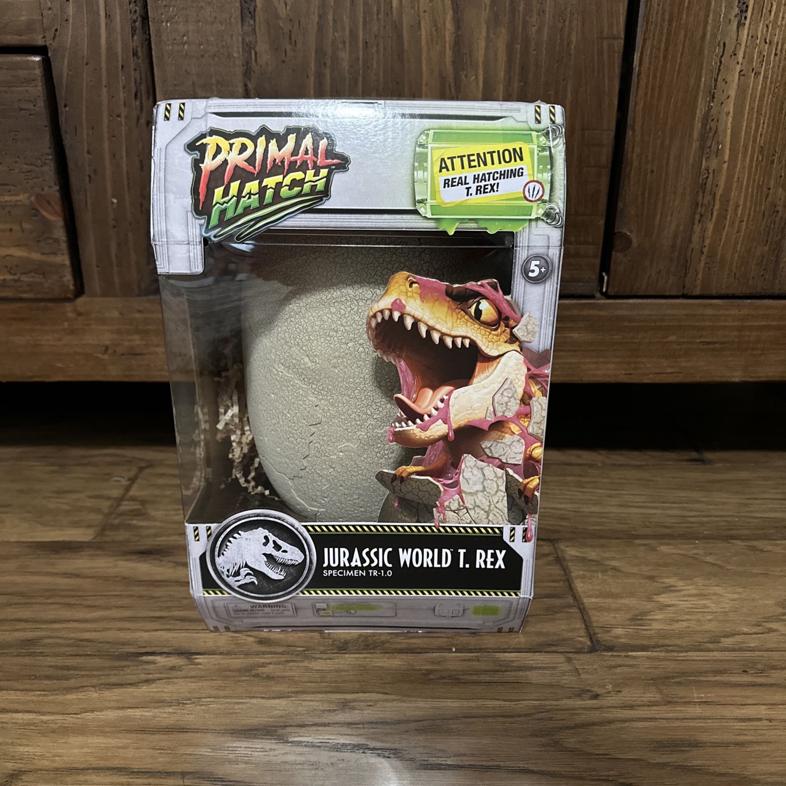 Primal Hatch Jurassic World T. Rex
