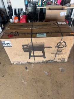 Pitboss smoker grill brand new