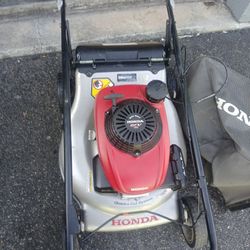 GVC160 Honda Self-propelled Double Blade Mower 