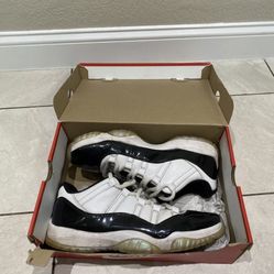 Size 11 - Jordan 11 Retro Low Emerald, Easter 2018