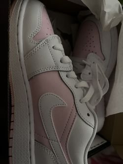 women’s shoes