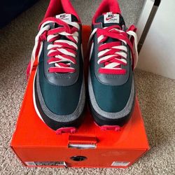 Nike SACAI WAFFLE size 13 WORN ONCE