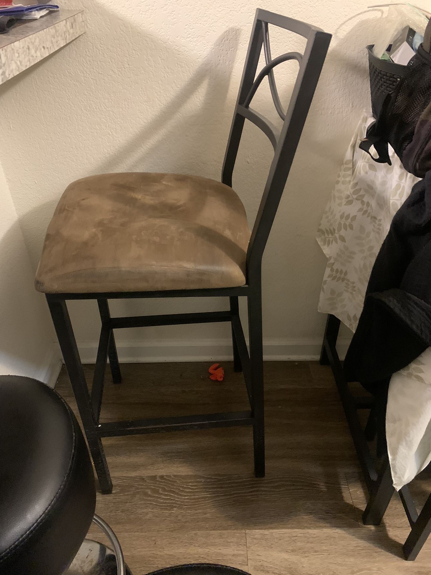 2 Bar Stools