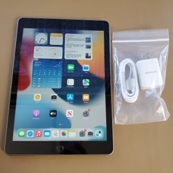 Apple iPad 6 - Wifi - Like New