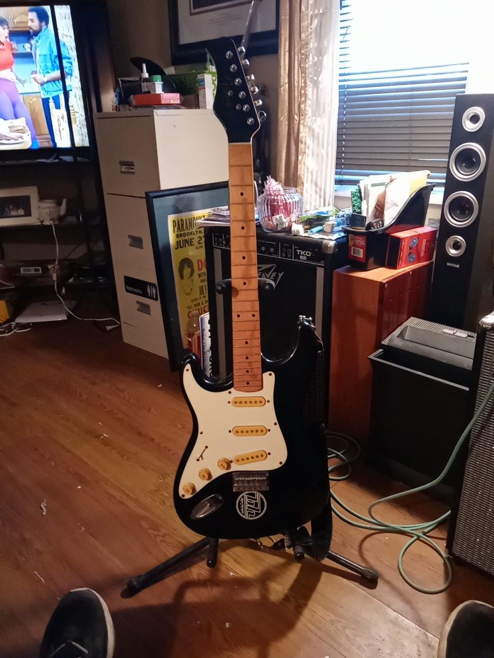 Fame series 760 left hand guitar for sale. $130 Obo