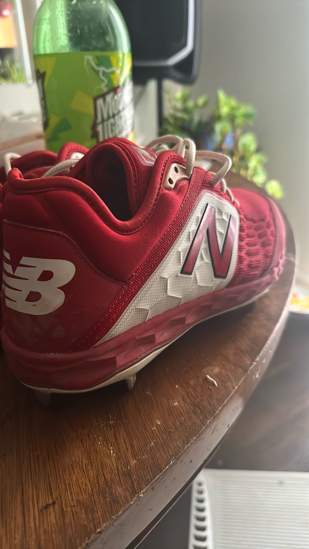 New Balance Cleats Size 9.5 M