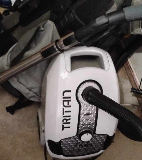 Tritan Vacuum 