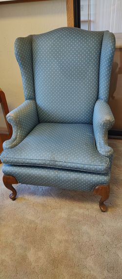 Wing chair