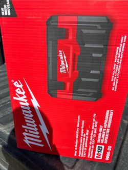 Milwaukee m18 vacuum