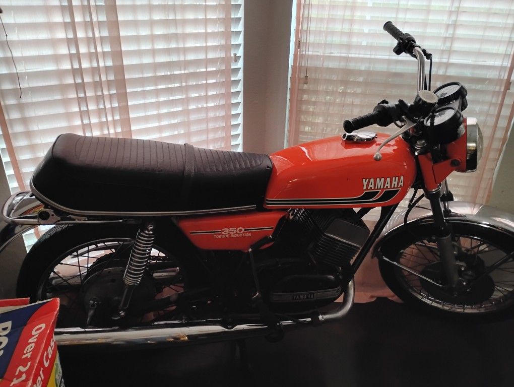 1975 Yamaha RD350