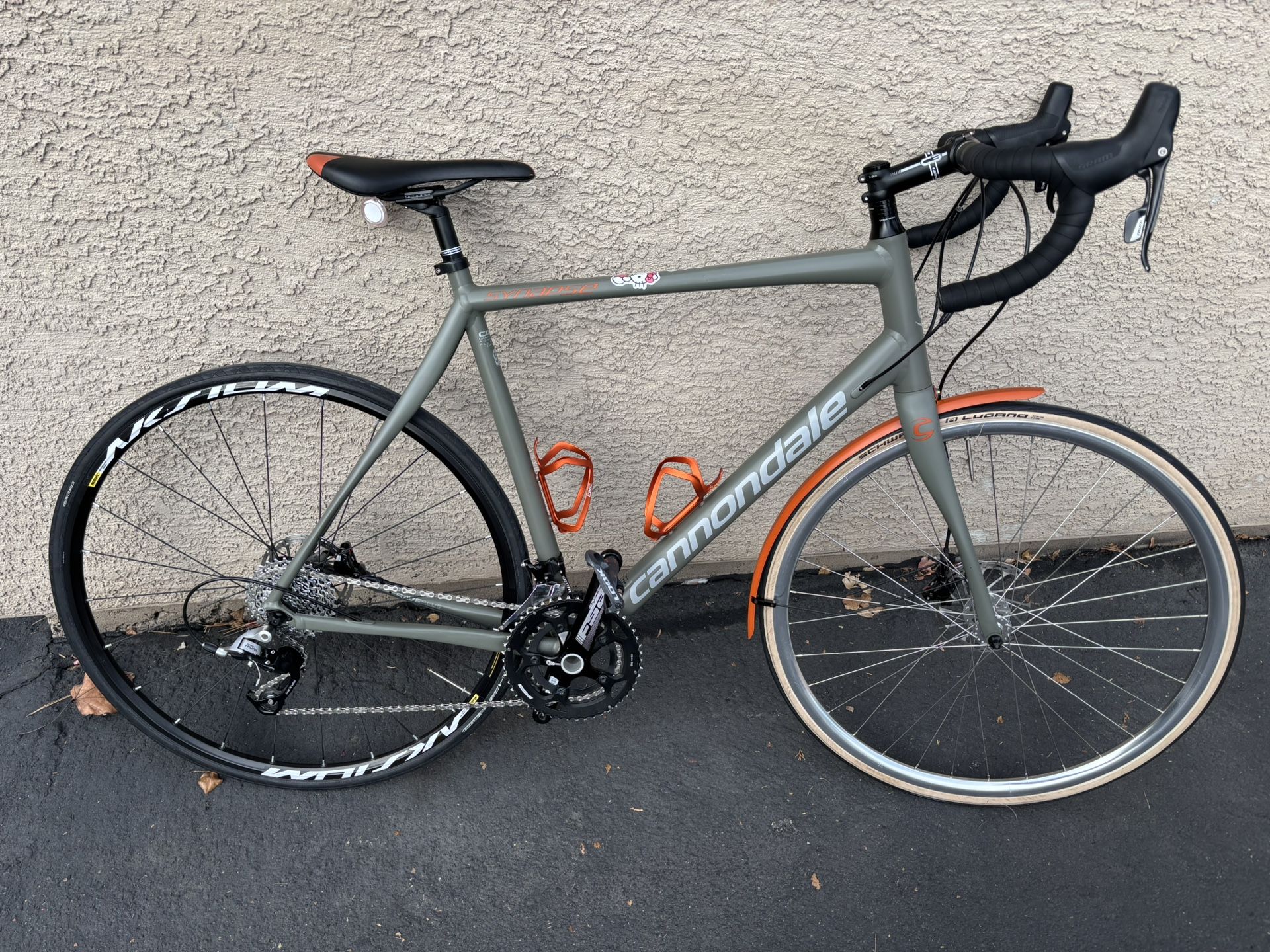 Cannondale synapse disc brake road bike 58cm cyclocross bicycle