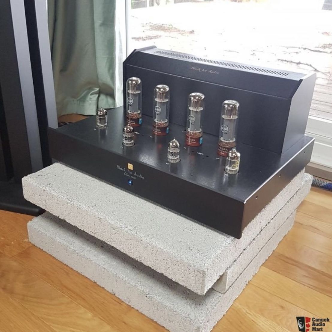 Black Ice (Jolida) Fusion 3502P tube amplfier