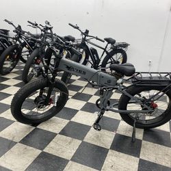 ⚡ High-Power Dual-Motor E-Bike — Foldable Design — Camo / Gunmetal — $750